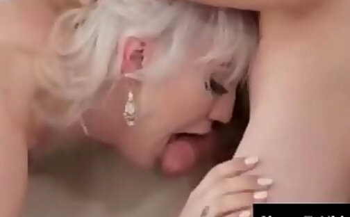 Slut Shemale Porn